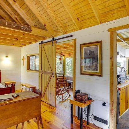 Secluded Tallassee Cabin With Fire Pit And Porch! Bagian luar foto